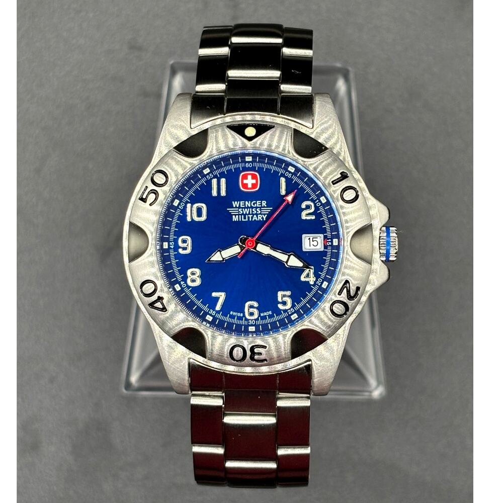 Wenger 79958 Swiss Military Blue Dial Stainless Steel 100M Men's Watch NOS